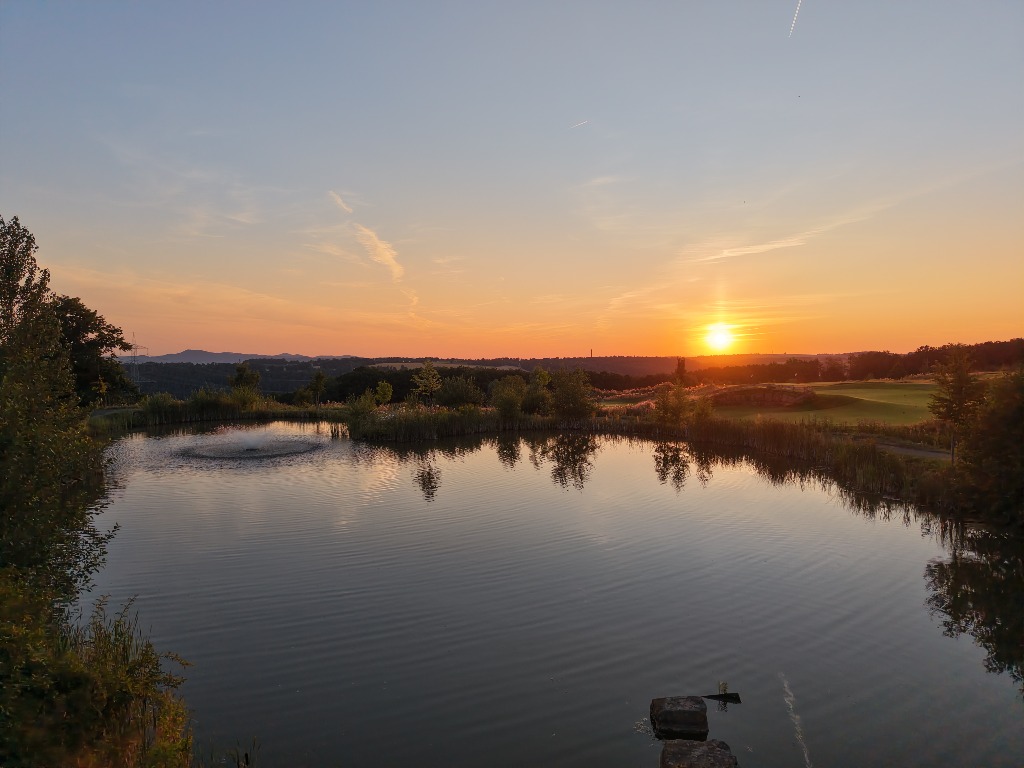 Sonnenuntergang am See auf Gut Wissmannshof